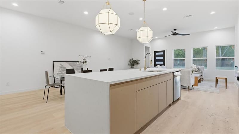 5143 Watson Drive, Dallas TX 75241 - Photo 14
