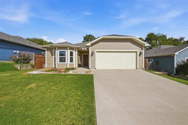 3311 Sweetwater Way, Sherman TX 75090