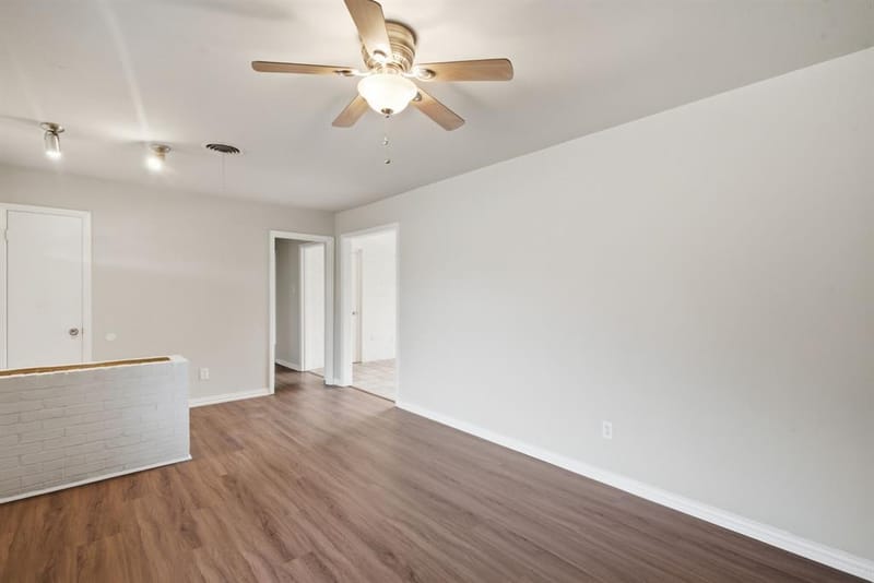 1421 Eastview Drive, Weatherford TX 76086 - Photo 6