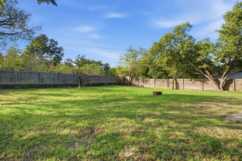 1421 Eastview Drive, Weatherford TX 76086 - Photo 7