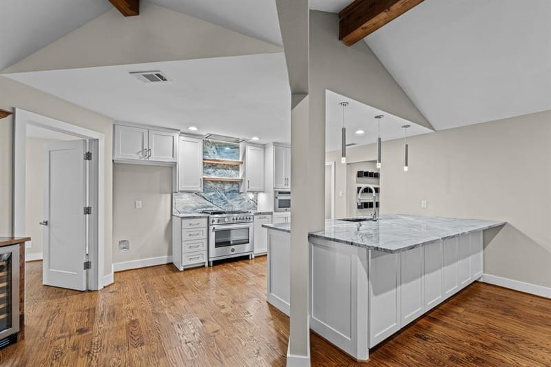9656 Ravensway Drive, Dallas TX 75238 - Photo 12