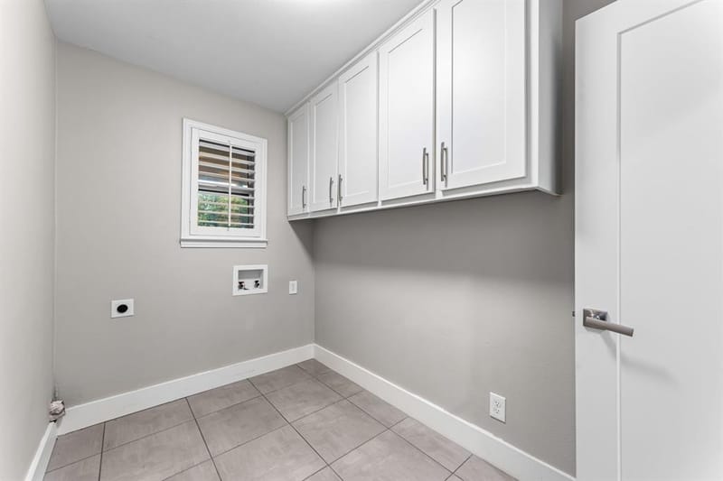 9656 Ravensway Drive, Dallas TX 75238 - Photo 18