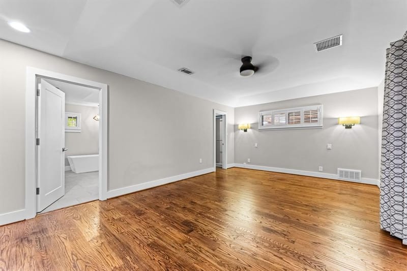 9656 Ravensway Drive, Dallas TX 75238 - Photo 29
