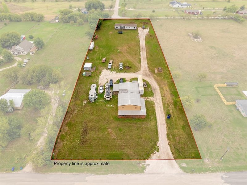 7135 Michael Road, Sanger TX 76266 - Photo 2