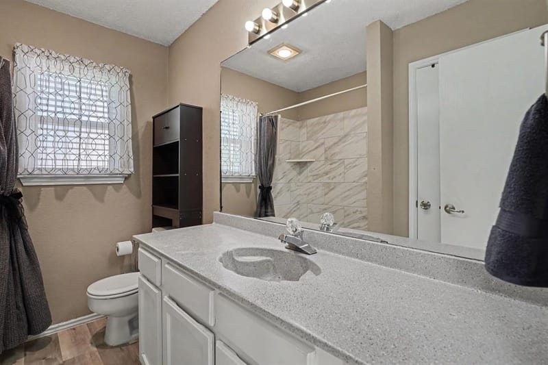 6747 S Creek Drive, Fort Worth TX 76133 - Photo 16