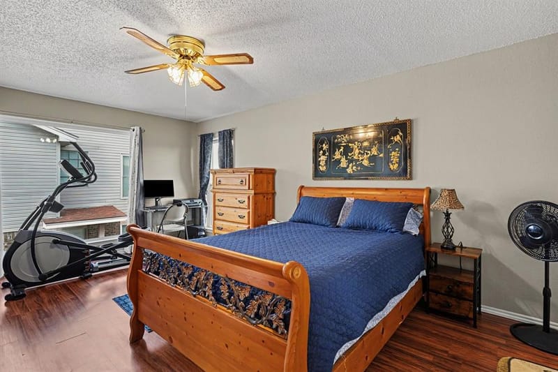 6747 S Creek Drive, Fort Worth TX 76133 - Photo 18