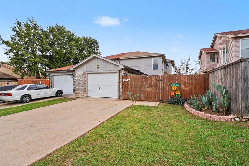 6747 S Creek Drive, Fort Worth TX 76133 - Photo 31