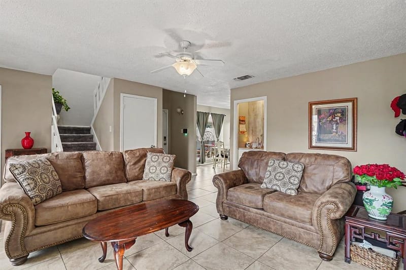 6747 S Creek Drive, Fort Worth TX 76133 - Photo 4