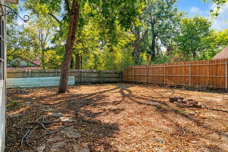2044 Cleveland Street, Paris TX 75460 - Photo 20