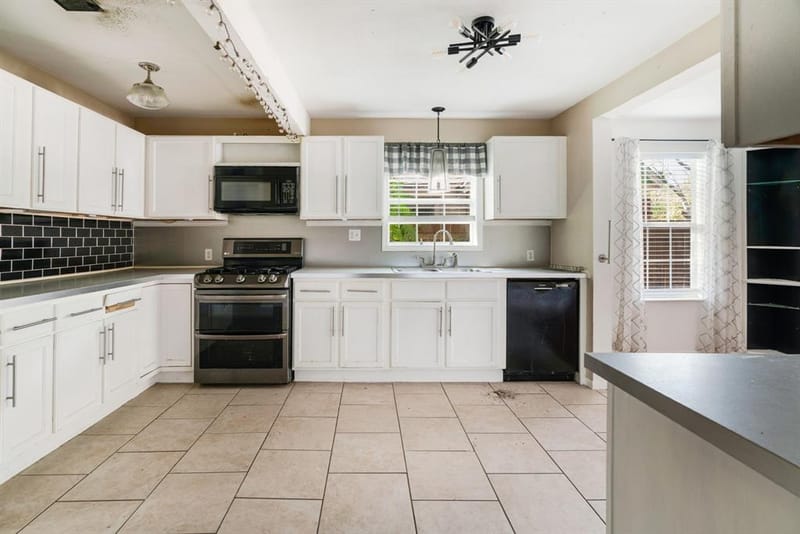 2044 Cleveland Street, Paris TX 75460 - Photo 8