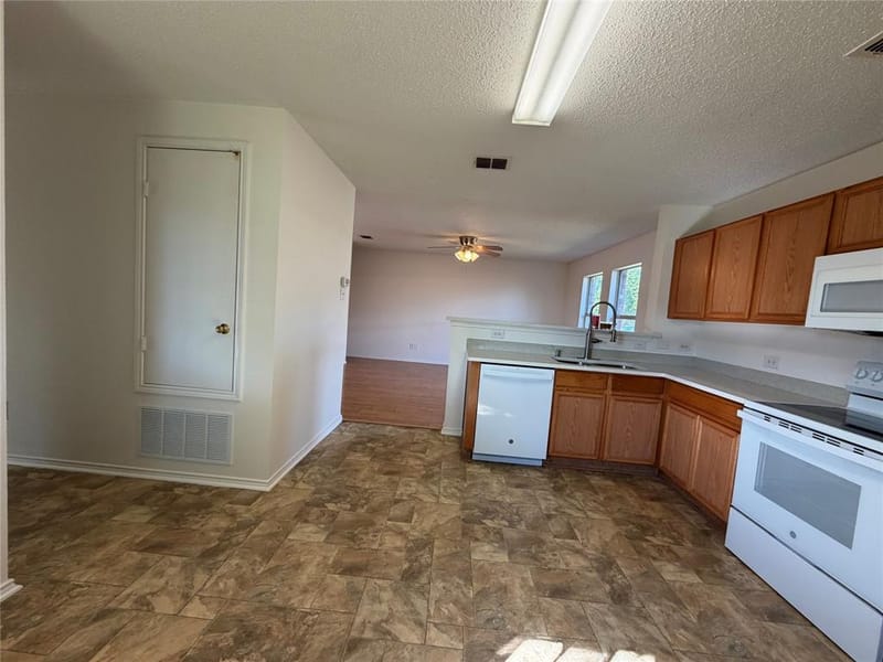 116 Maned Drive, Sanger TX 76266 - Photo 6
