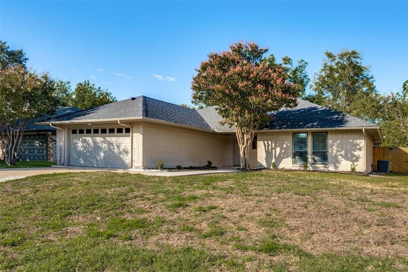 4113 Hemlock Street, Fort Worth TX 76137