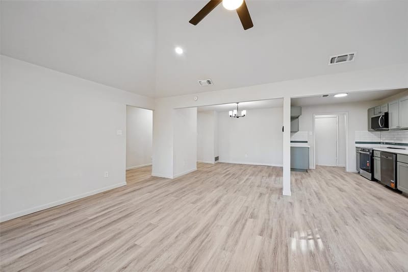 4113 Hemlock Street, Fort Worth TX 76137 - Photo 4