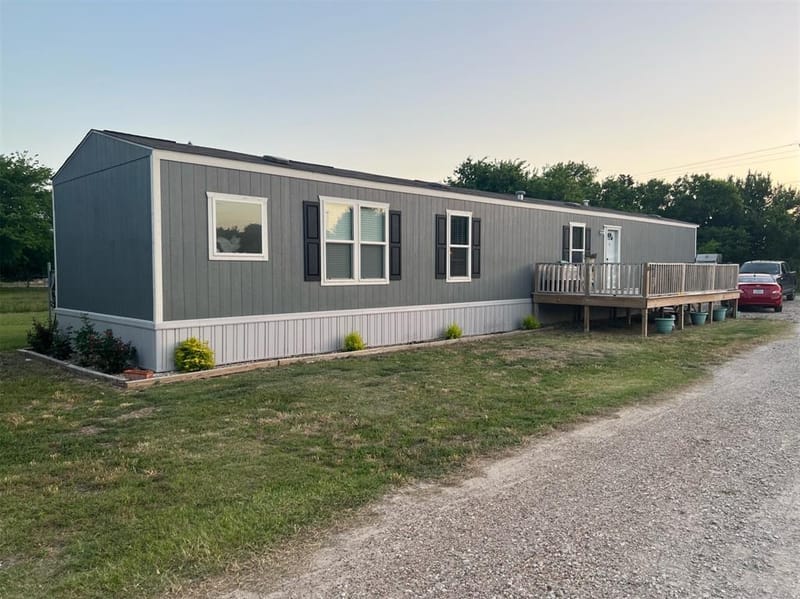1061 S Main Street, Ferris TX 75125 - Photo 18