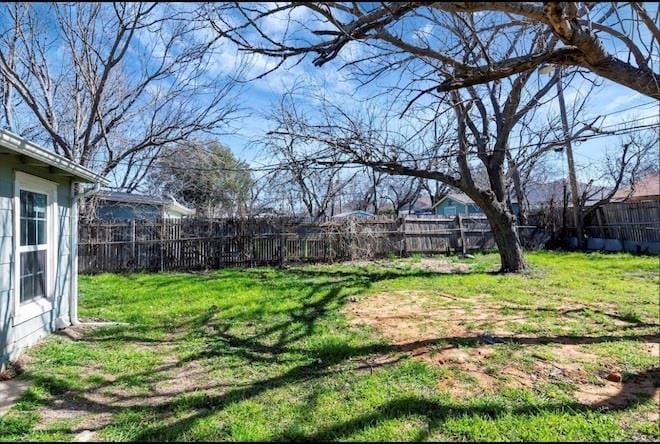 8521 Pemberton Court, White Settlement TX 76108 - Photo 18