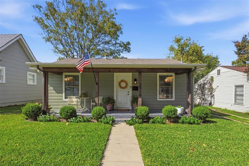 2916 Ryan Avenue, Fort Worth TX 76110 - Photo 3