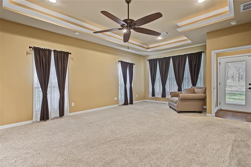 6104 Temple Oaks Court, Granbury TX 76049 - Photo 23