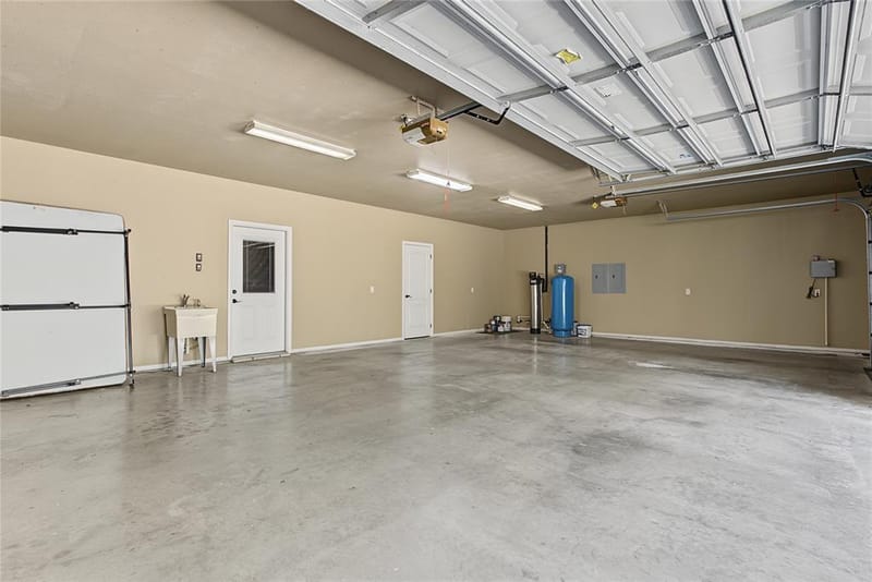 6104 Temple Oaks Court, Granbury TX 76049 - Photo 27