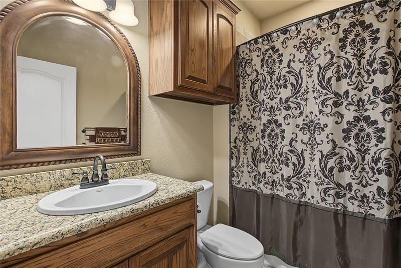 6104 Temple Oaks Court, Granbury TX 76049 - Photo 11