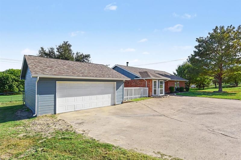 2206 Beaver Creek Road, Wylie TX 75098 - Photo 2
