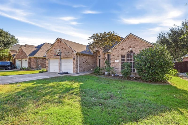 5767 Skinner Way, Grand Prairie TX 75052 - Photo 38