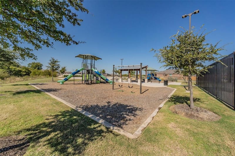 9316 Herringbone Drive, Fort Worth TX 76131 - Photo 37