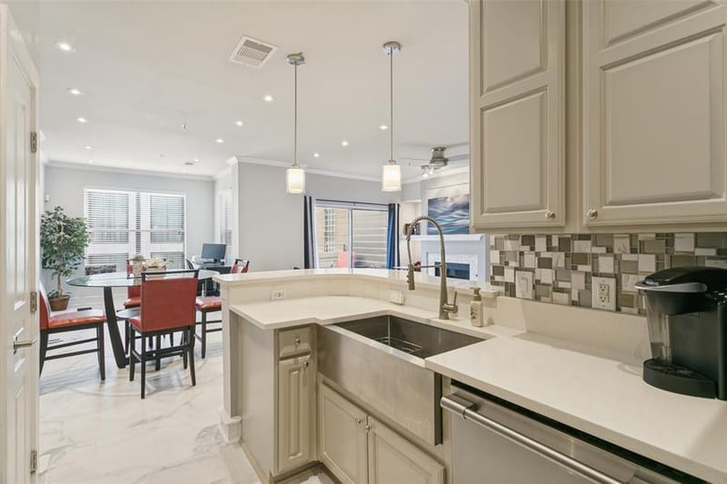 3320 Camp Bowie Boulevard # 1205, Fort Worth TX 76107 - Photo 2