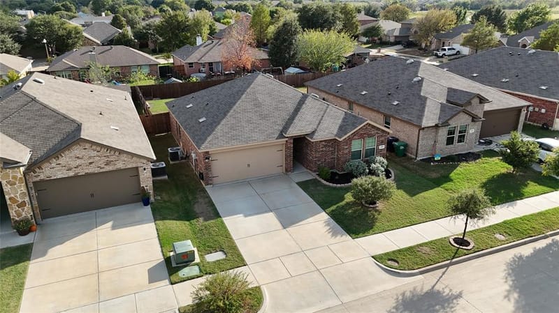 409 Wilson Way, Denton TX 76207 - Photo 35