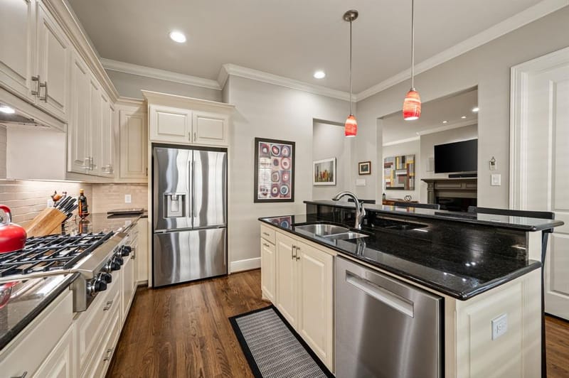2720 Calder Court, Fort Worth TX 76107 - Photo 13