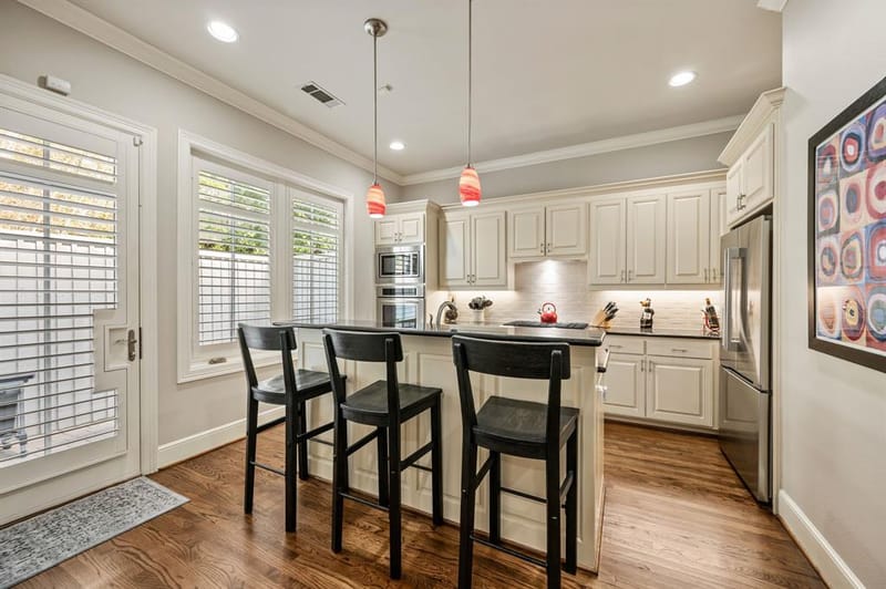 2720 Calder Court, Fort Worth TX 76107 - Photo 11
