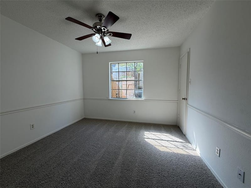 2527 Holt Road, Arlington TX 76006 - Photo 11