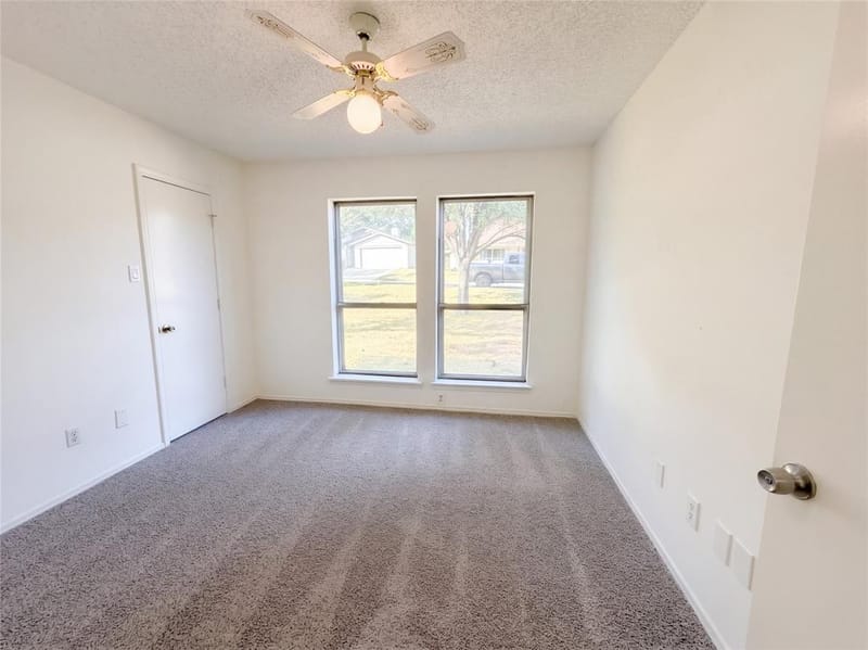 2527 Holt Road, Arlington TX 76006 - Photo 4