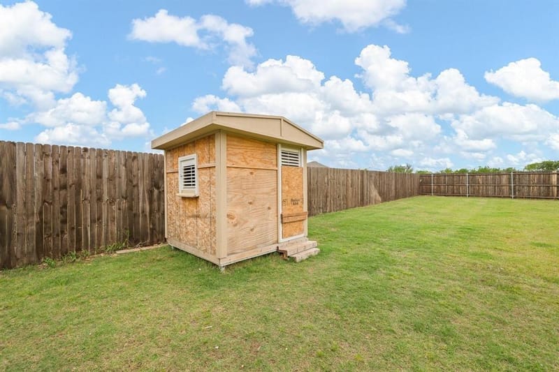 8 Glen Crossings Road, Edgecliff Village TX 76134 - Photo 23