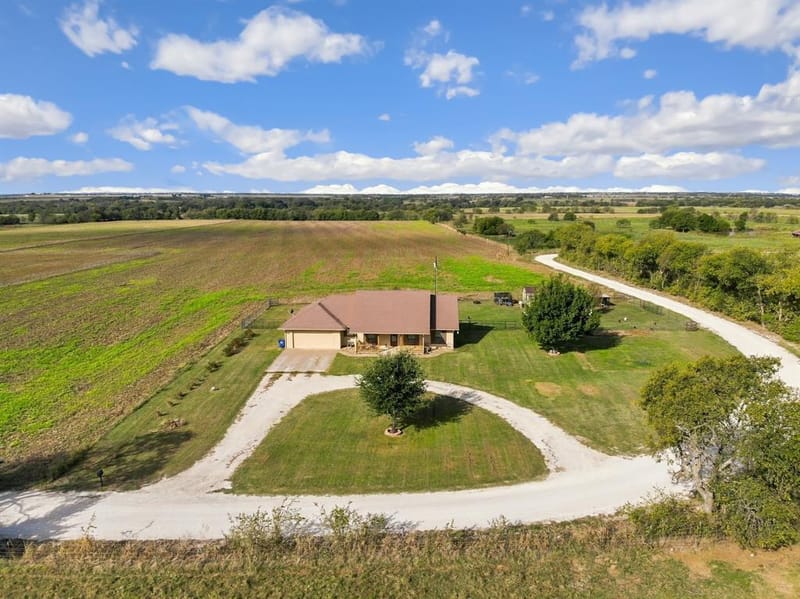 525 County Road 237, Gainesville TX 76240 - Photo 28