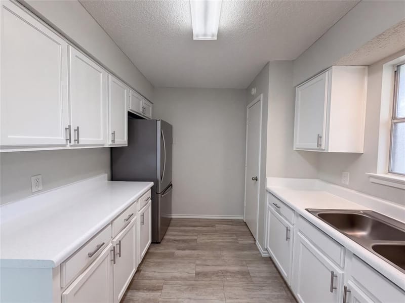 502 Anice Lane, Euless TX 76039 - Photo 6