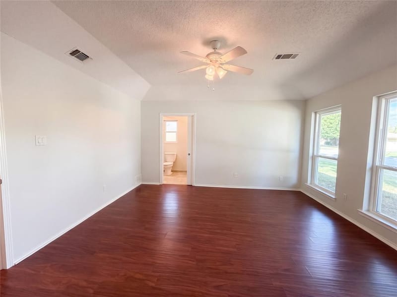 502 Anice Lane, Euless TX 76039 - Photo 4