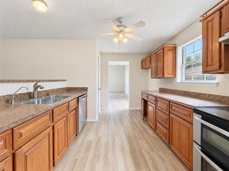 1423 New Haven Drive, Mansfield TX 76063 - Photo 6