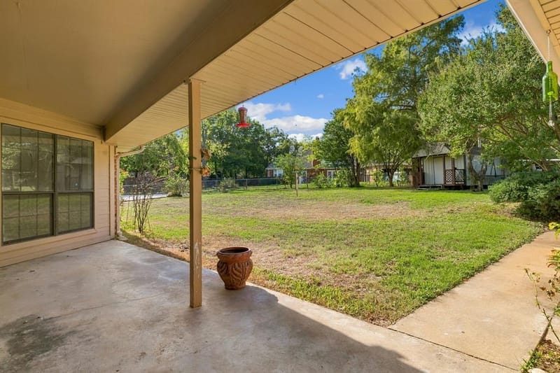 316 Trollinger Street, Whitesboro TX 76273 - Photo 25