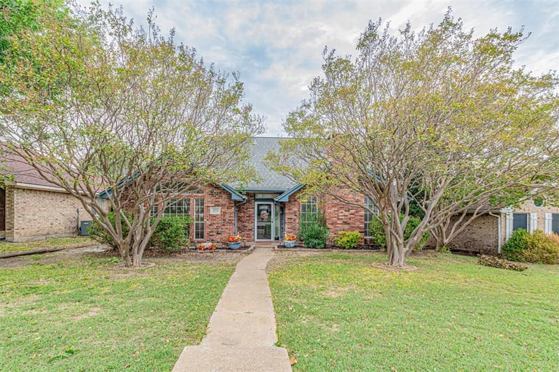 1321 Hall, Seagoville TX 75159