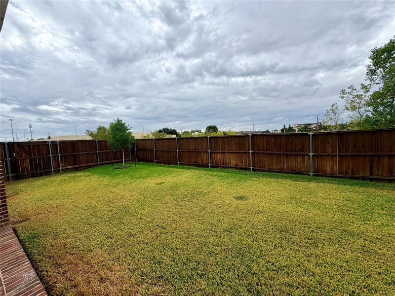 4900 Sage Hill Drive, Carrollton TX 75010 - Photo 10