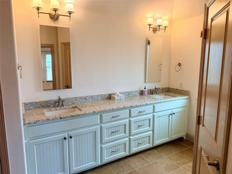 4900 Sage Hill Drive, Carrollton TX 75010 - Photo 8