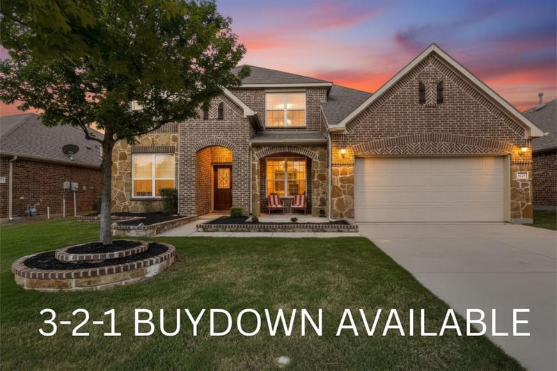 8025 Ponwar Drive, Fort Worth TX 76131