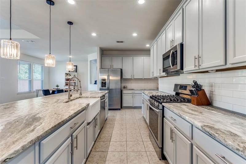 8025 Ponwar Drive, Fort Worth TX 76131 - Photo 9