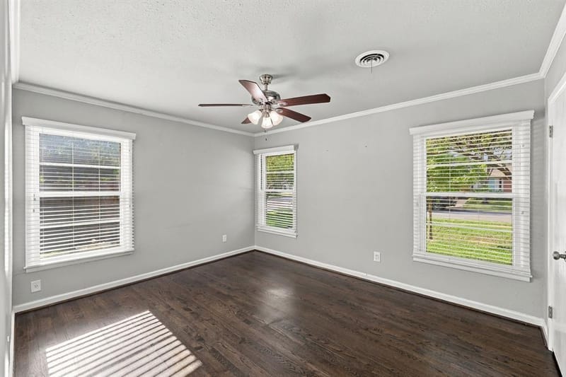 346 Classen Drive, Dallas TX 75218 - Photo 29