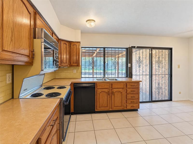 1226 Sequoia Drive, DeSoto TX 75115 - Photo 7