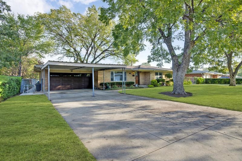 7305 Coronet Avenue, North Richland Hills TX 76180 - Photo 3