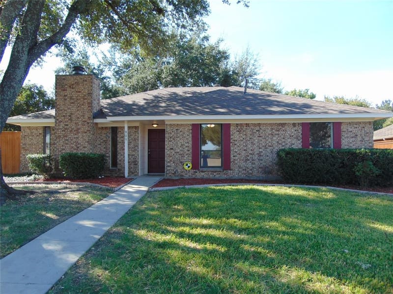 809 Broadmoor Drive, Mesquite TX 75149