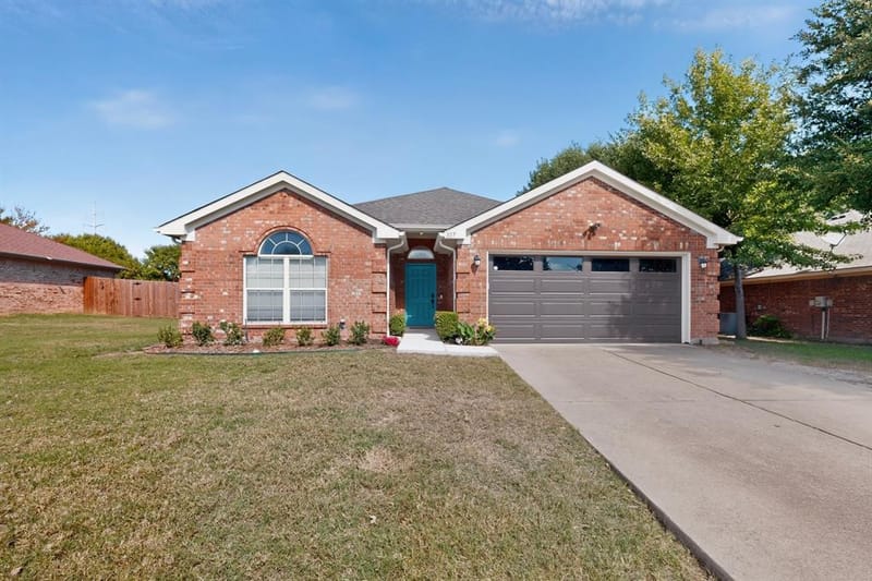 317 Sagebrush Lane, Waxahachie TX 75165