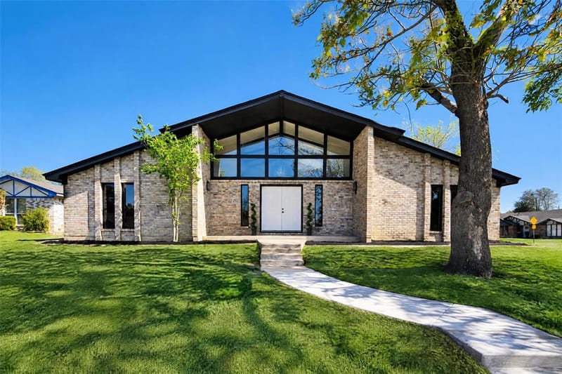 3700 Billie Faye Drive, North Richland Hills TX 76180 - Photo 2