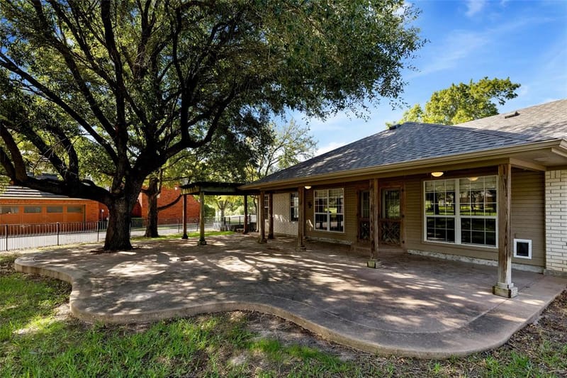 23155 Whispering Meadow Drive, Whitney TX 76692 - Photo 4